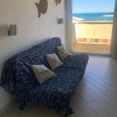 Frapippo Al Mare2 شقة